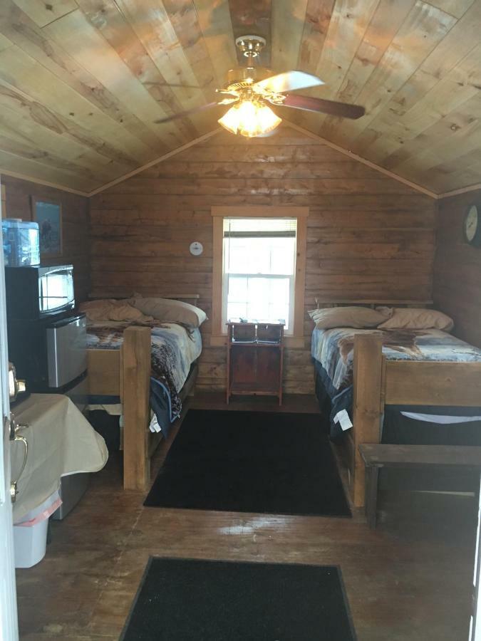 Alaska Log Cabins On The Pond Clear Creek Park Экстерьер фото