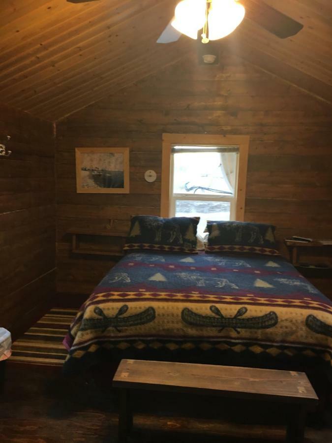 Alaska Log Cabins On The Pond Clear Creek Park Экстерьер фото